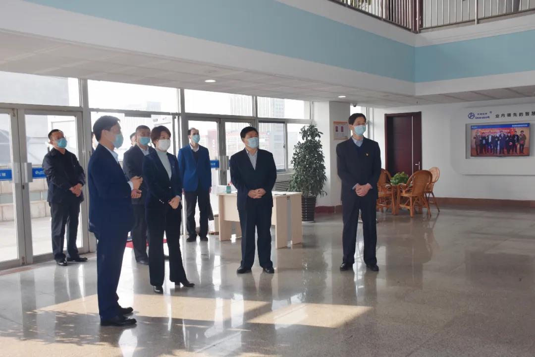 壽光市委常委、紀(jì)委書記、監(jiān)察委員會主任王霞蒞臨公司調(diào)研指導(dǎo)